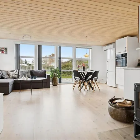 Algeth - 350m From The Sea By Interhome