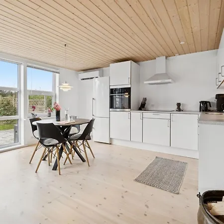 Semesterbostad Algeth - 350m From The Sea By Interhome Neksø
